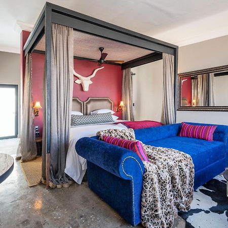 Etosha King Nehale Lodge Omuthiya Eksteriør bilde