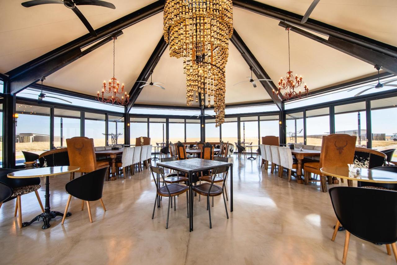 Etosha King Nehale Lodge Omuthiya Eksteriør bilde